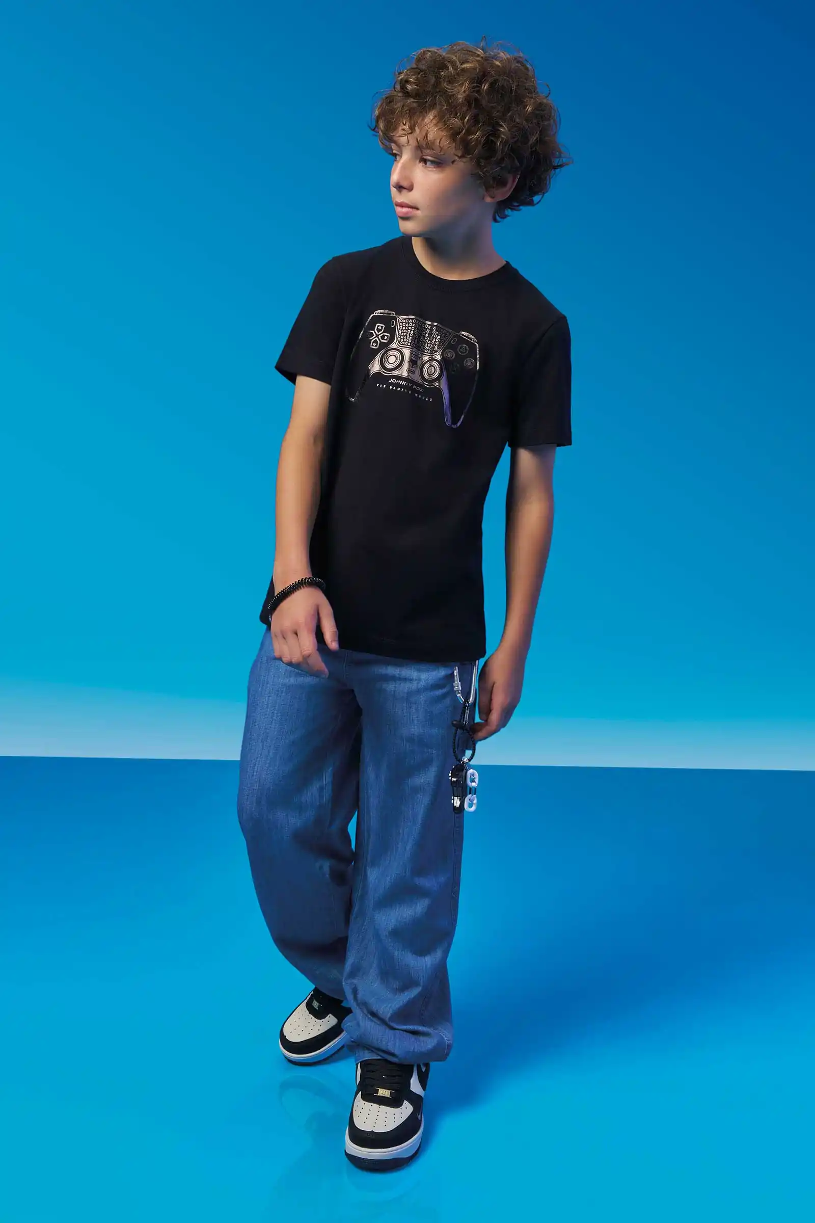 CAMISETA GAME EM MEIA MALHA PRETO Pequenalau