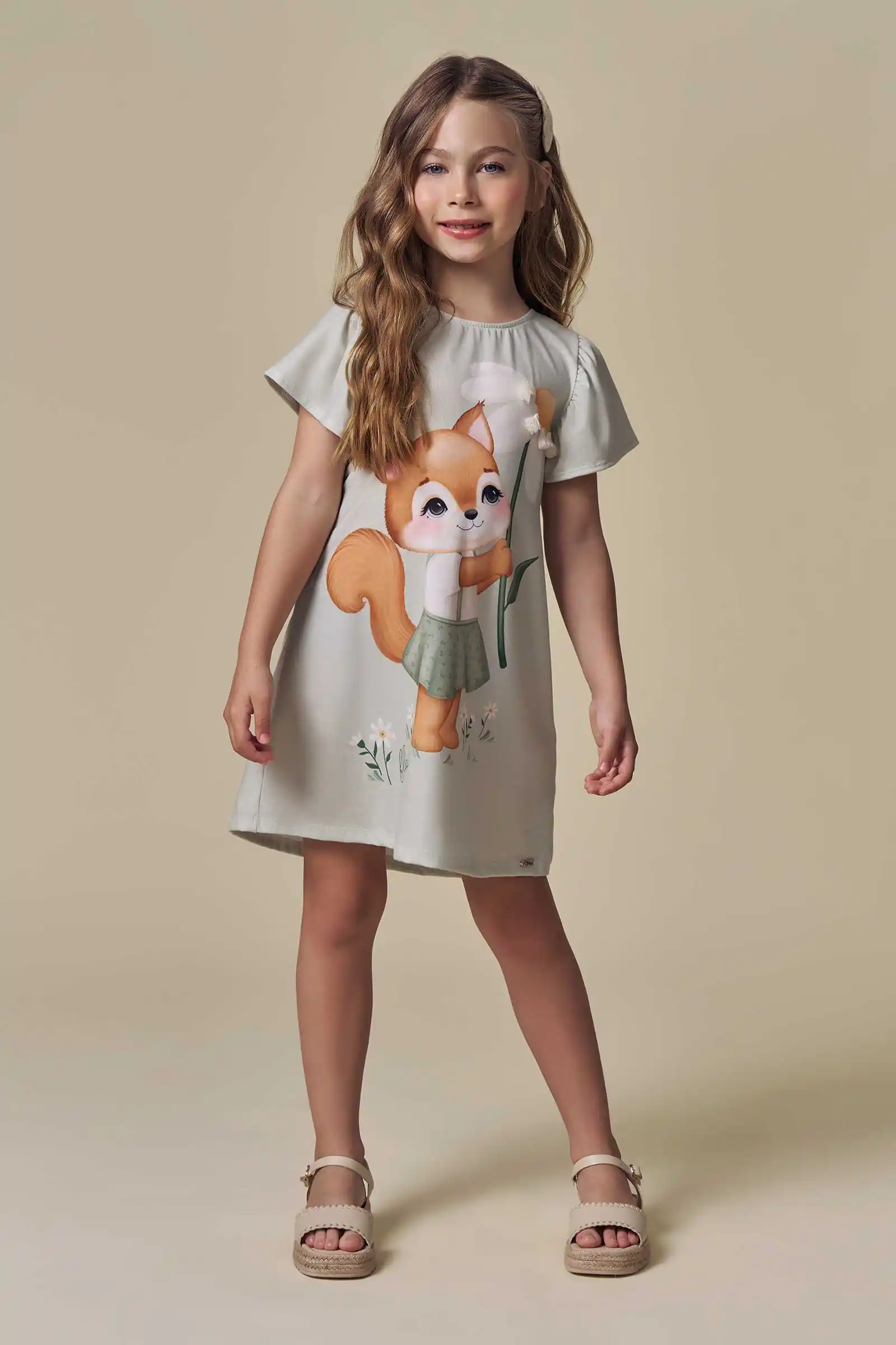 VESTIDO RAPOSINHA COM FLOR VERDE ABACATE Pequenalau