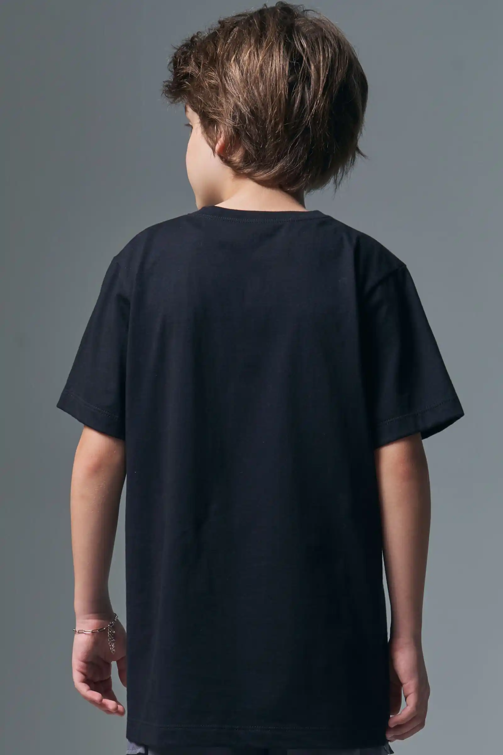 CAMISETA EM MEIA MALHA PRETO Pequenalau