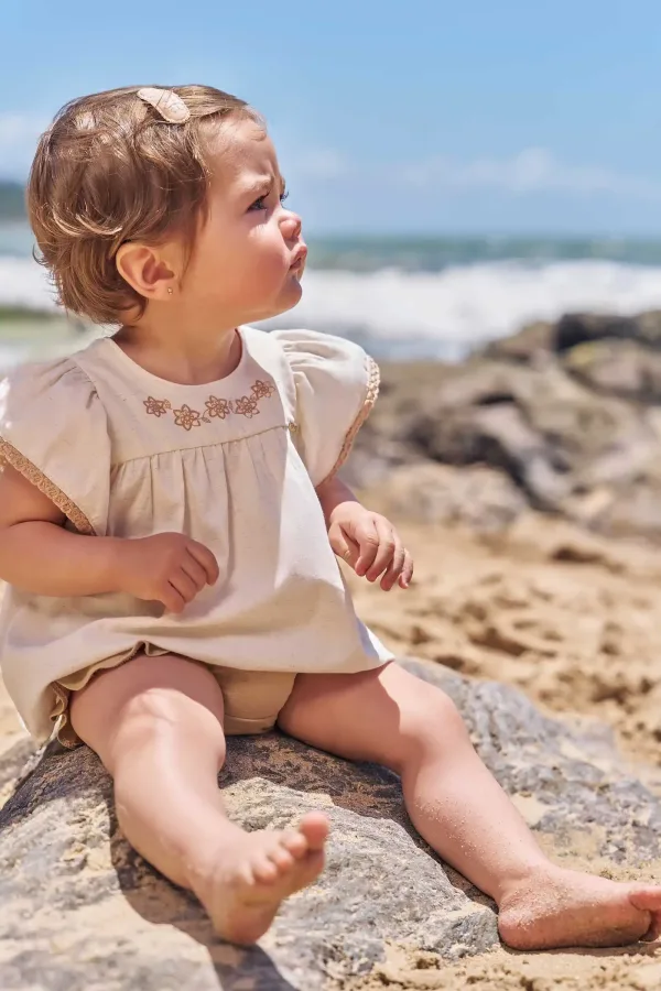 Conjunto de Bata em Linho Deluxe com Tapa Fralda em Linho com Elastano